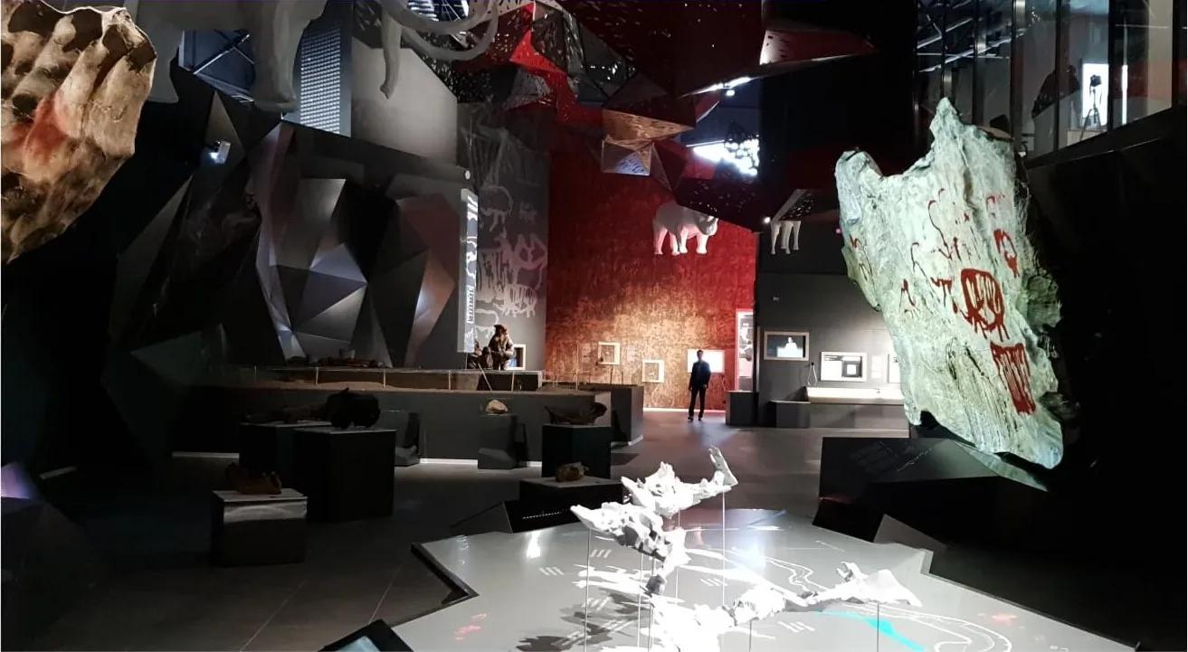 Cover of the “How to Optimize the Work of a Museum and Exhibition Company” case